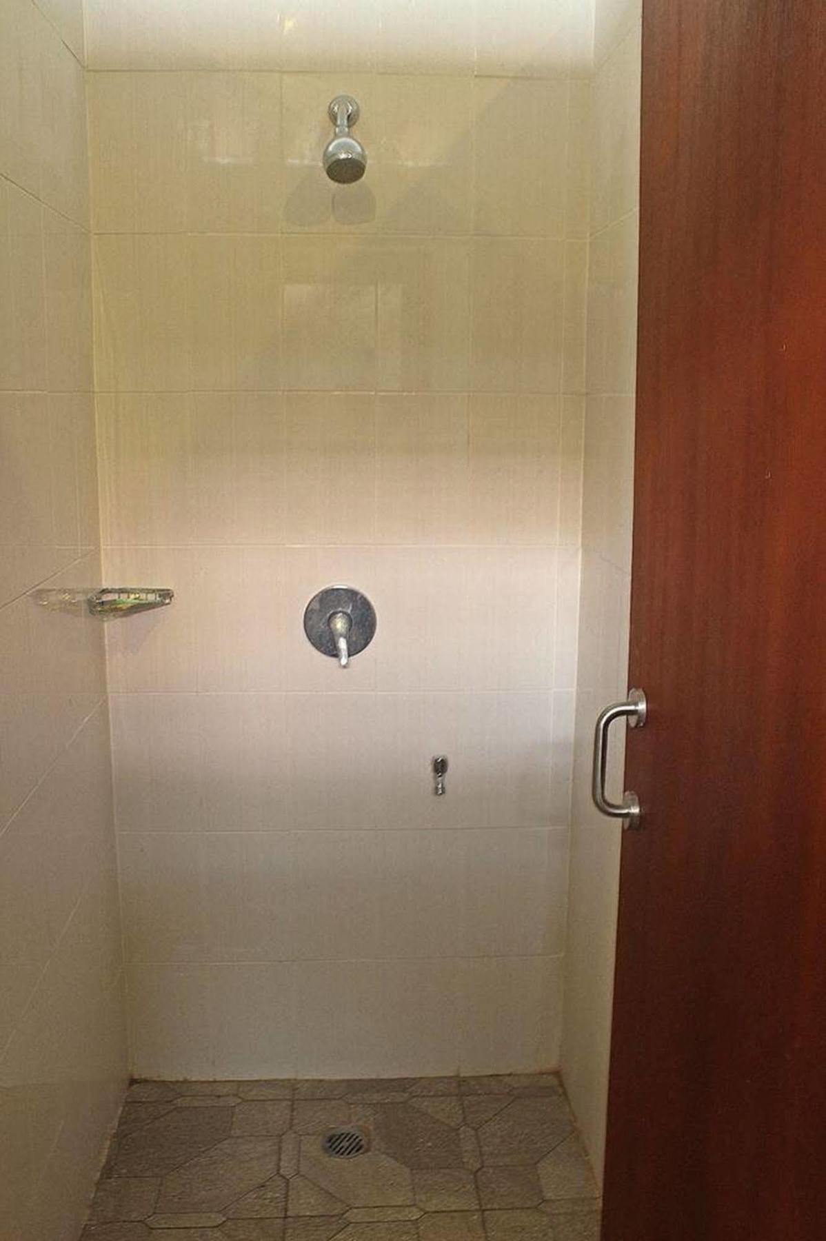 Mirah Hostel Легиан Екстериор снимка